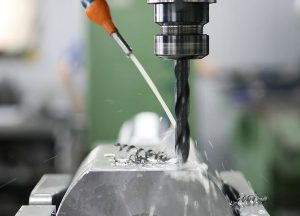 So sánh mũi khoan sắt và mũi khoan bê tông để xem có khoan được sắt thép không nhé!